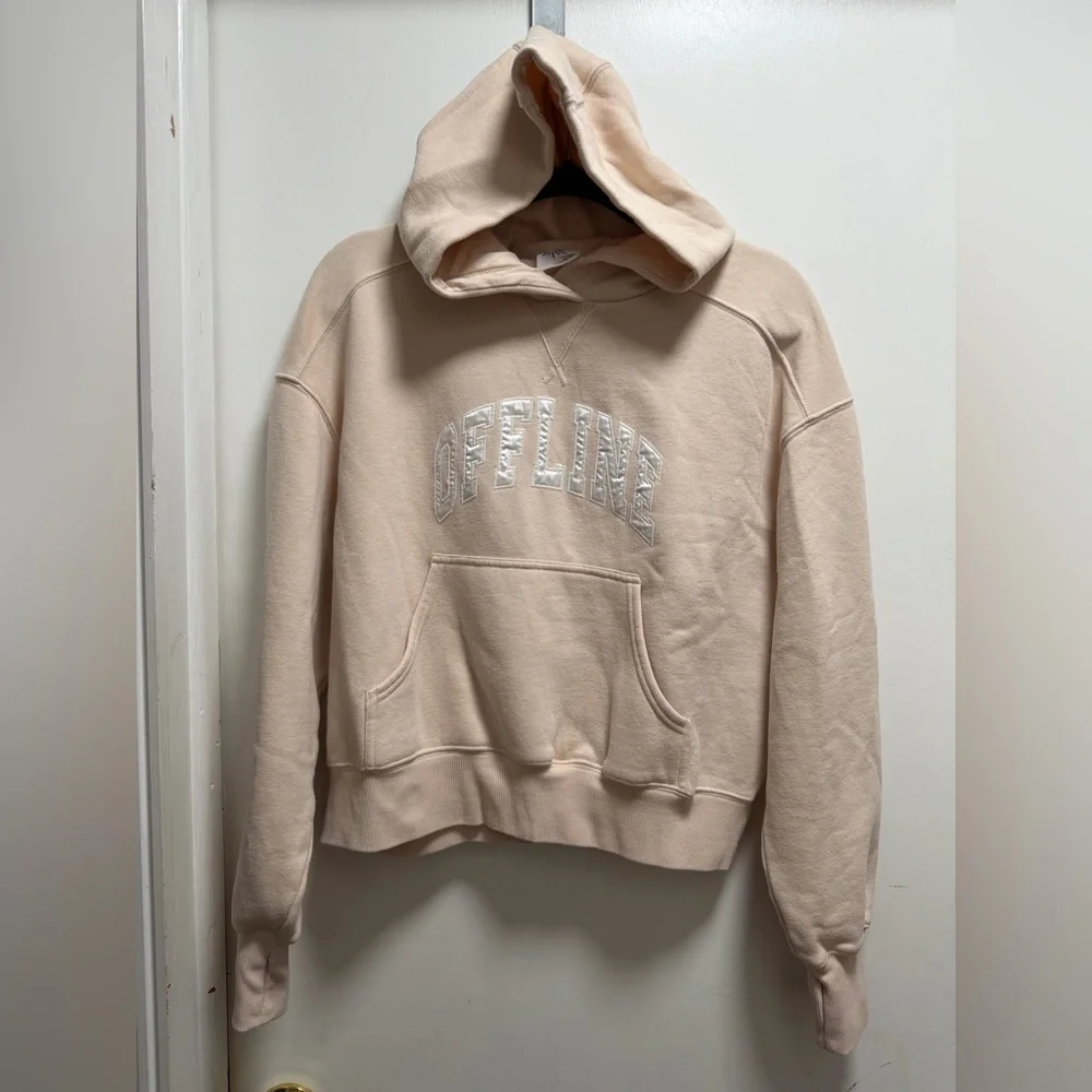 Offline By Aerie Hoodie Cropped Cream Sz XS OFFLINE Spell Out Beach Vacay Summer - Picture 1 of 7